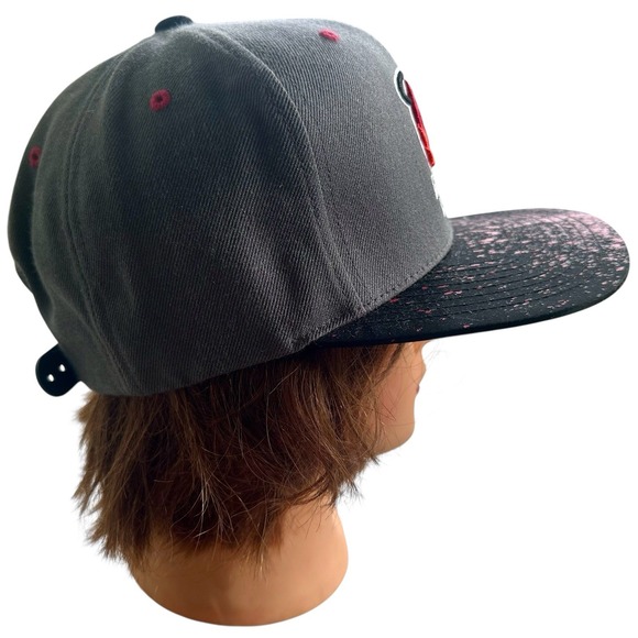 RARE! Miami Heat Mitchell & Ness‎ Snap Back Grey with Flamed Bill Hat /Cap NBA - Picture 5 of 12